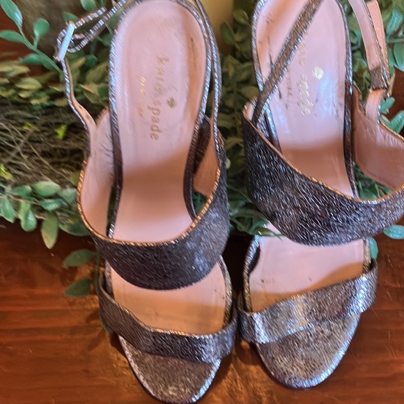 Kate Spade New York elegant shimmer silver strappy block heeled sandal. - Picture 3 of 4
